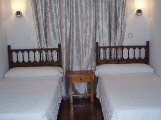 Hostal Castilla Мадрид Экстерьер фото