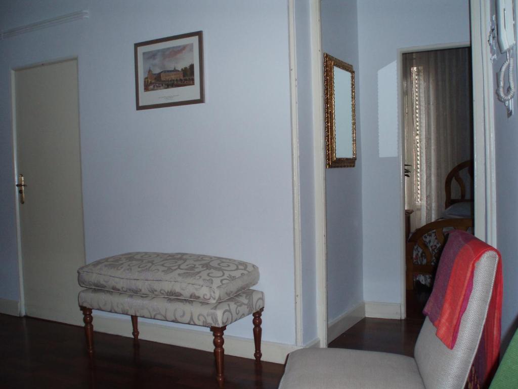 Hostal Castilla Мадрид Номер фото